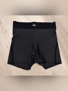 ALO Yoga Black Airlift High Waisted Line Up Shorts